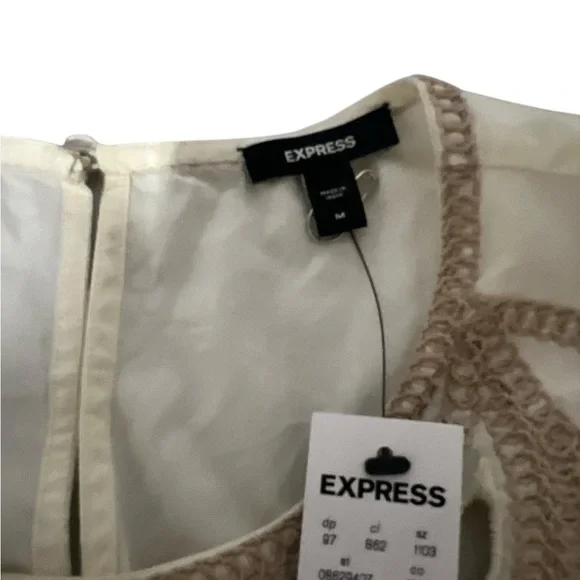 Express Eyelet Crew Neck Puff Sleeve - Picture 2 of 2